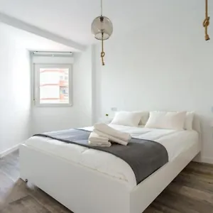 apartamento-plazamar-torre-del-mar.1costadelsol.com/